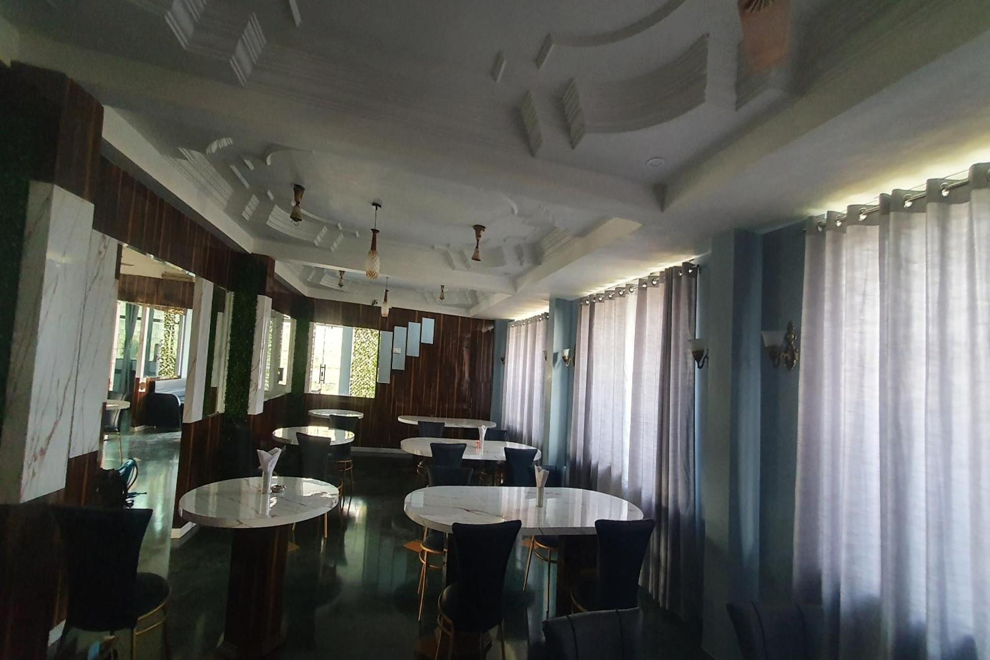 Oyo Hotel Rajshree Akolia 외부 사진